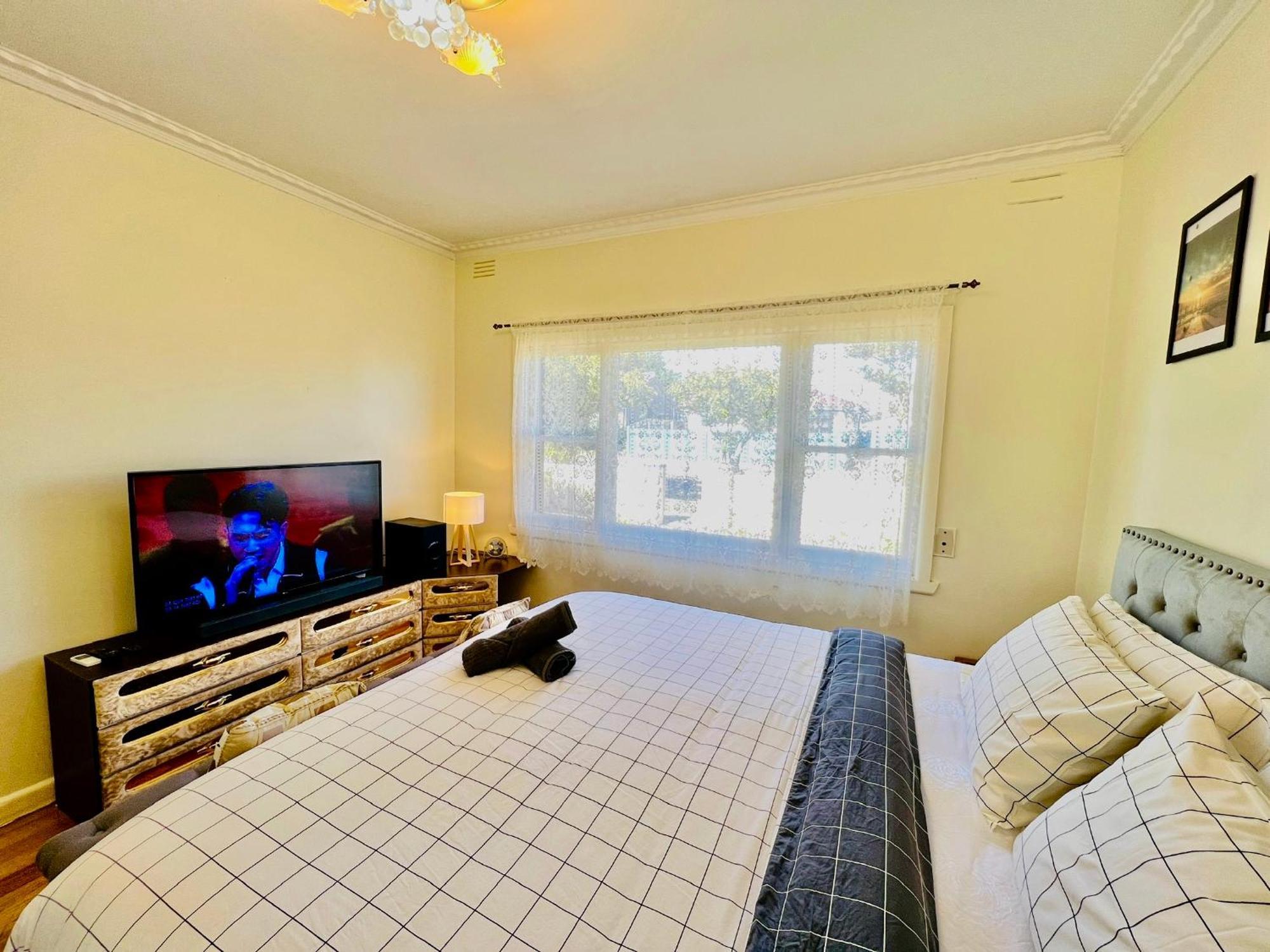 Cosy 4Br Home 15 Minutes Away From Melbourne Airport St Albans Esterno foto