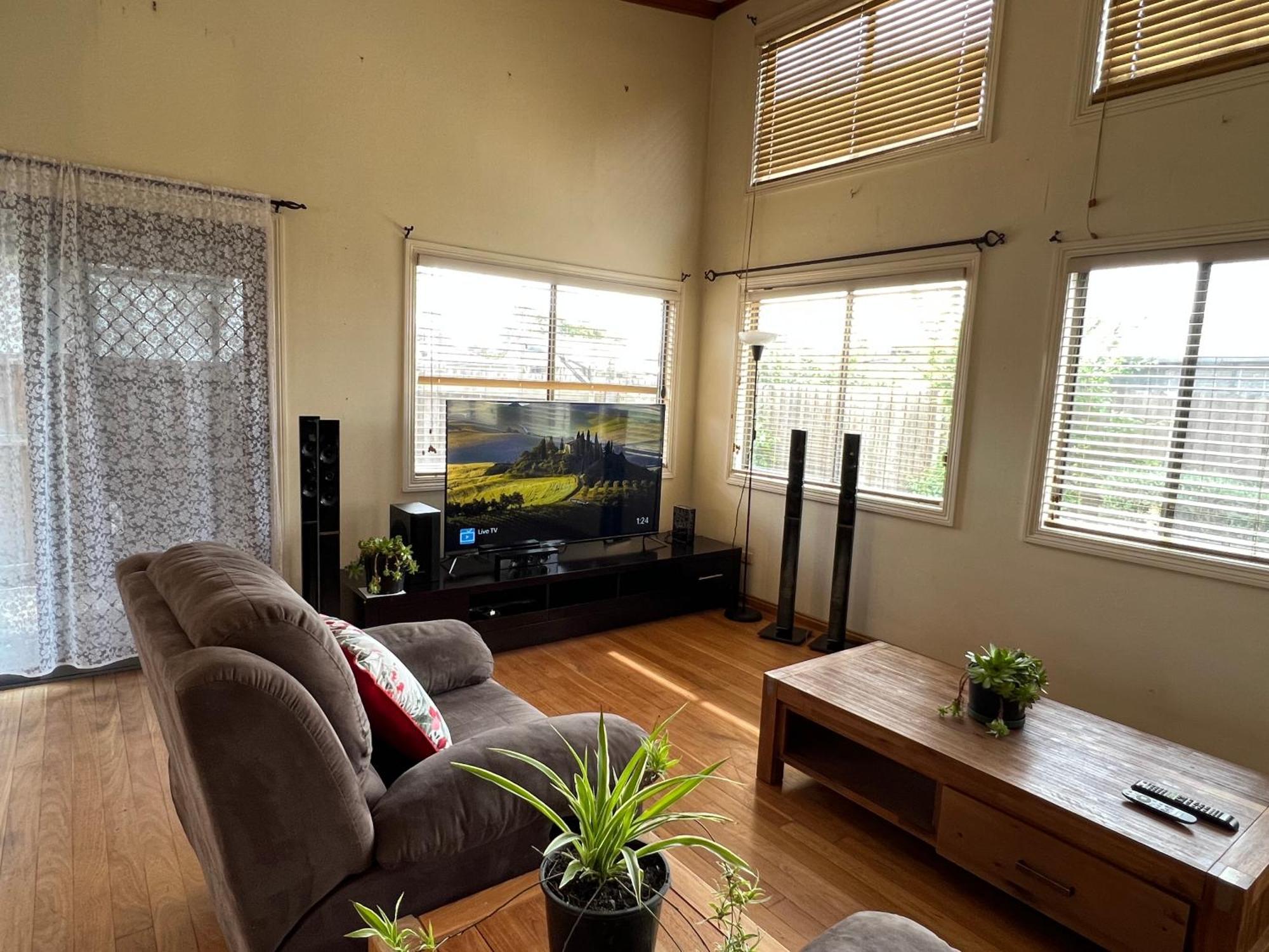 Cosy 4Br Home 15 Minutes Away From Melbourne Airport St Albans Esterno foto