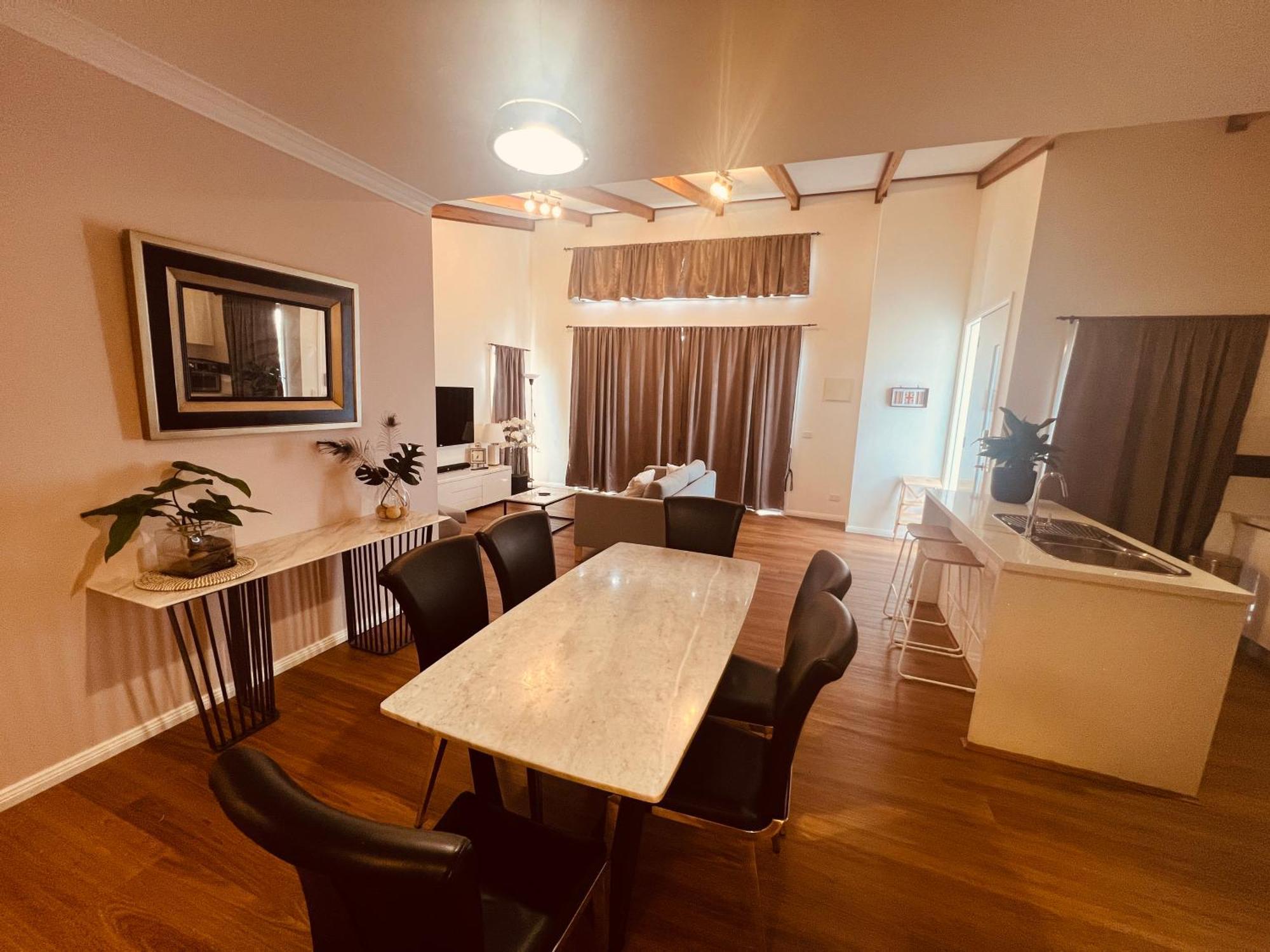 Cosy 4Br Home 15 Minutes Away From Melbourne Airport St Albans Esterno foto