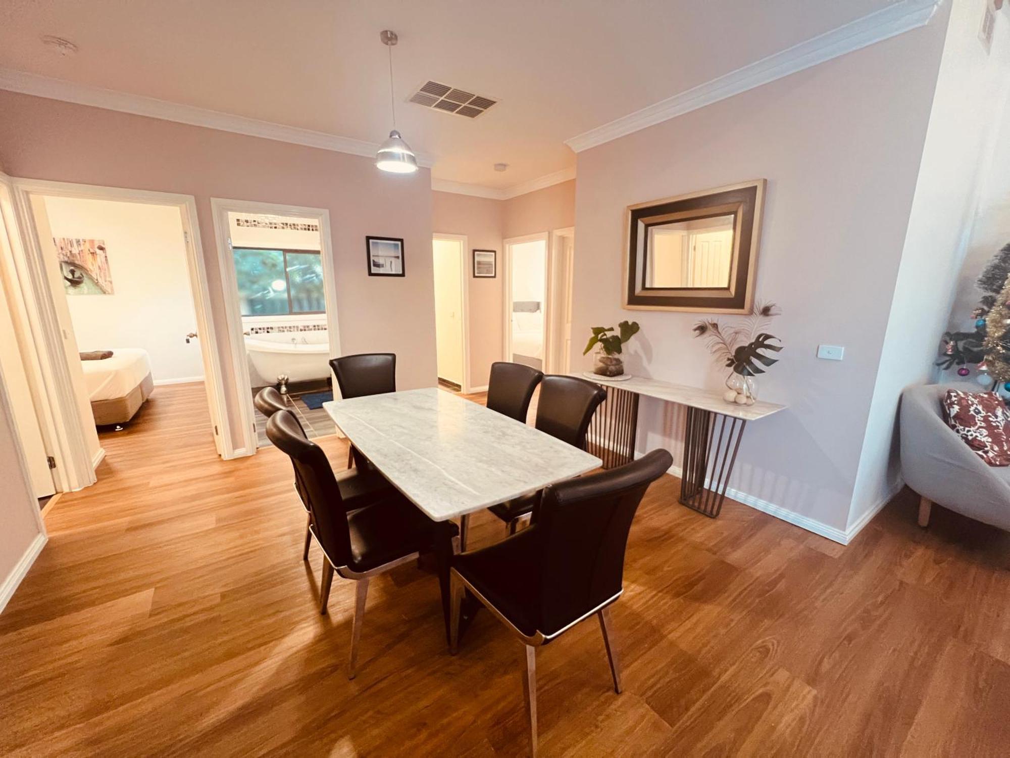 Cosy 4Br Home 15 Minutes Away From Melbourne Airport St Albans Esterno foto